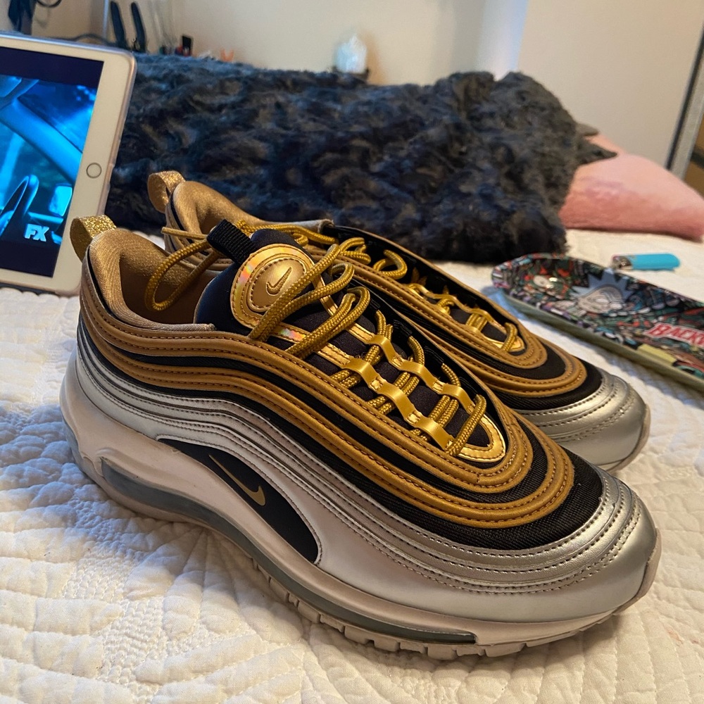 Air max 97 women’s size 8